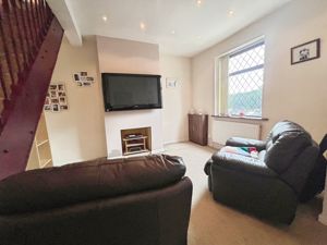 Lounge- click for photo gallery